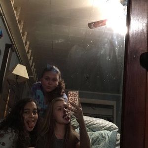 Meet your Posher, Jasmine